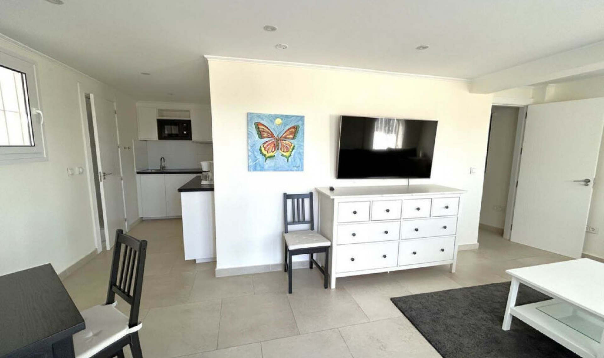 Resale - House -
El Faro