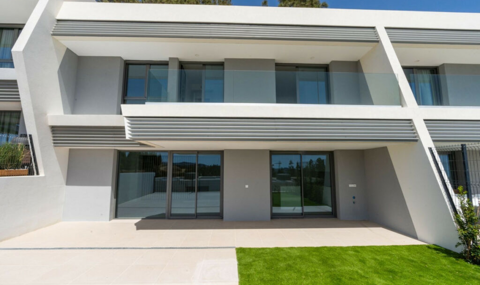 Resale - House -
El Faro