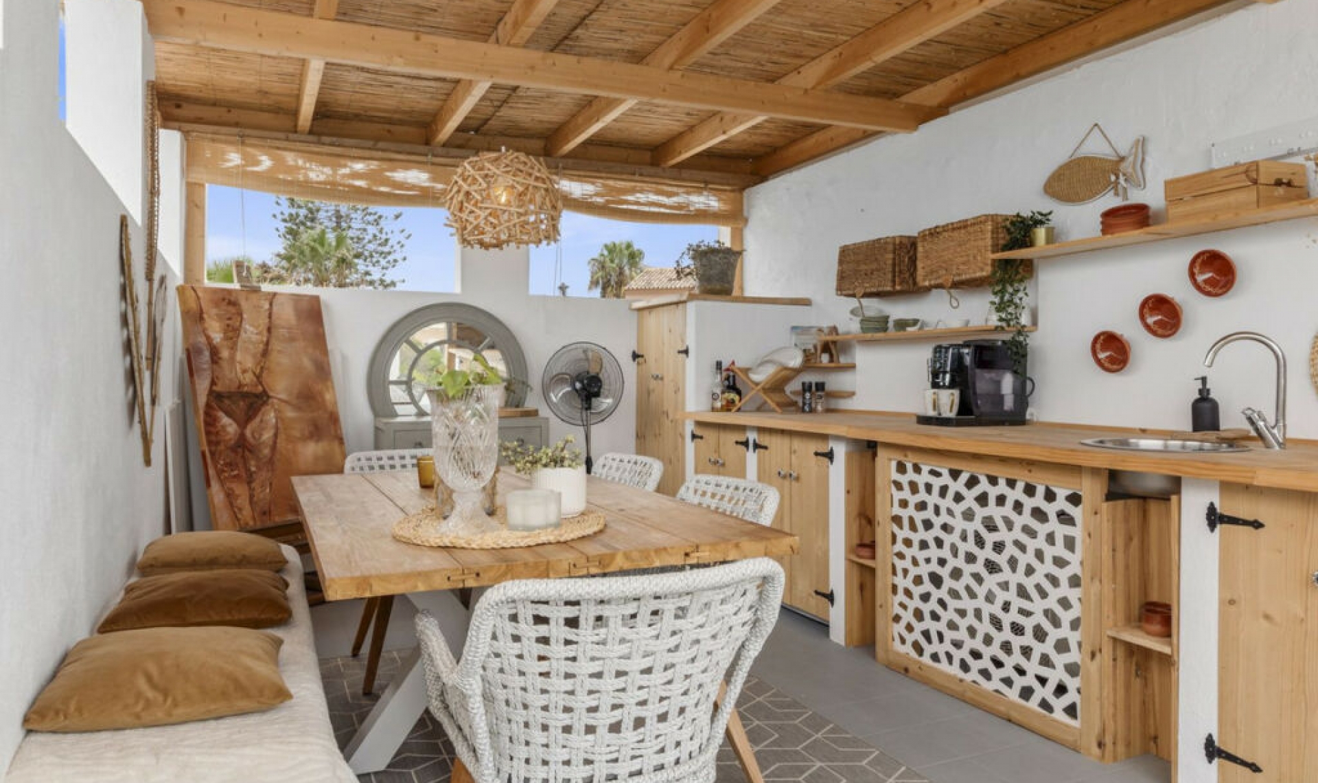 Resale - House -
El Faro