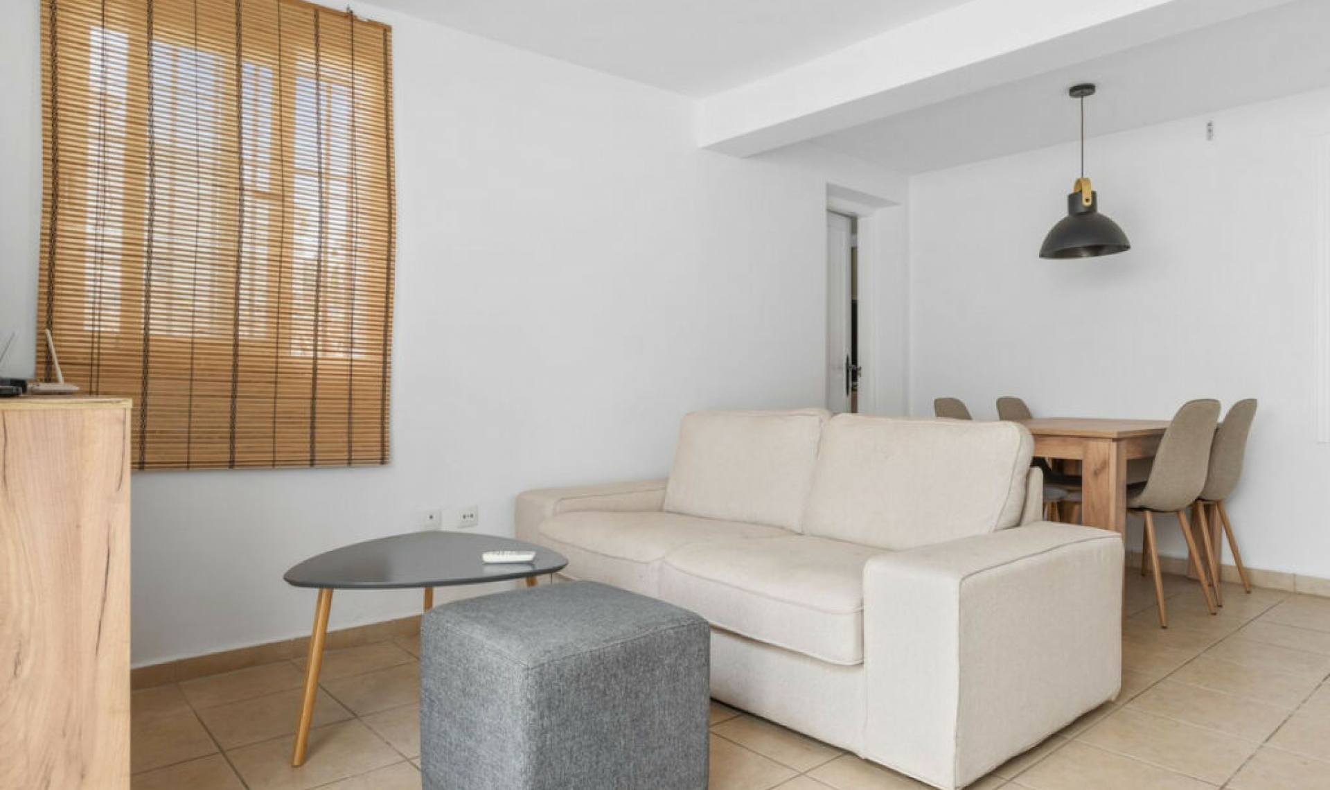 Resale - House -
El Faro