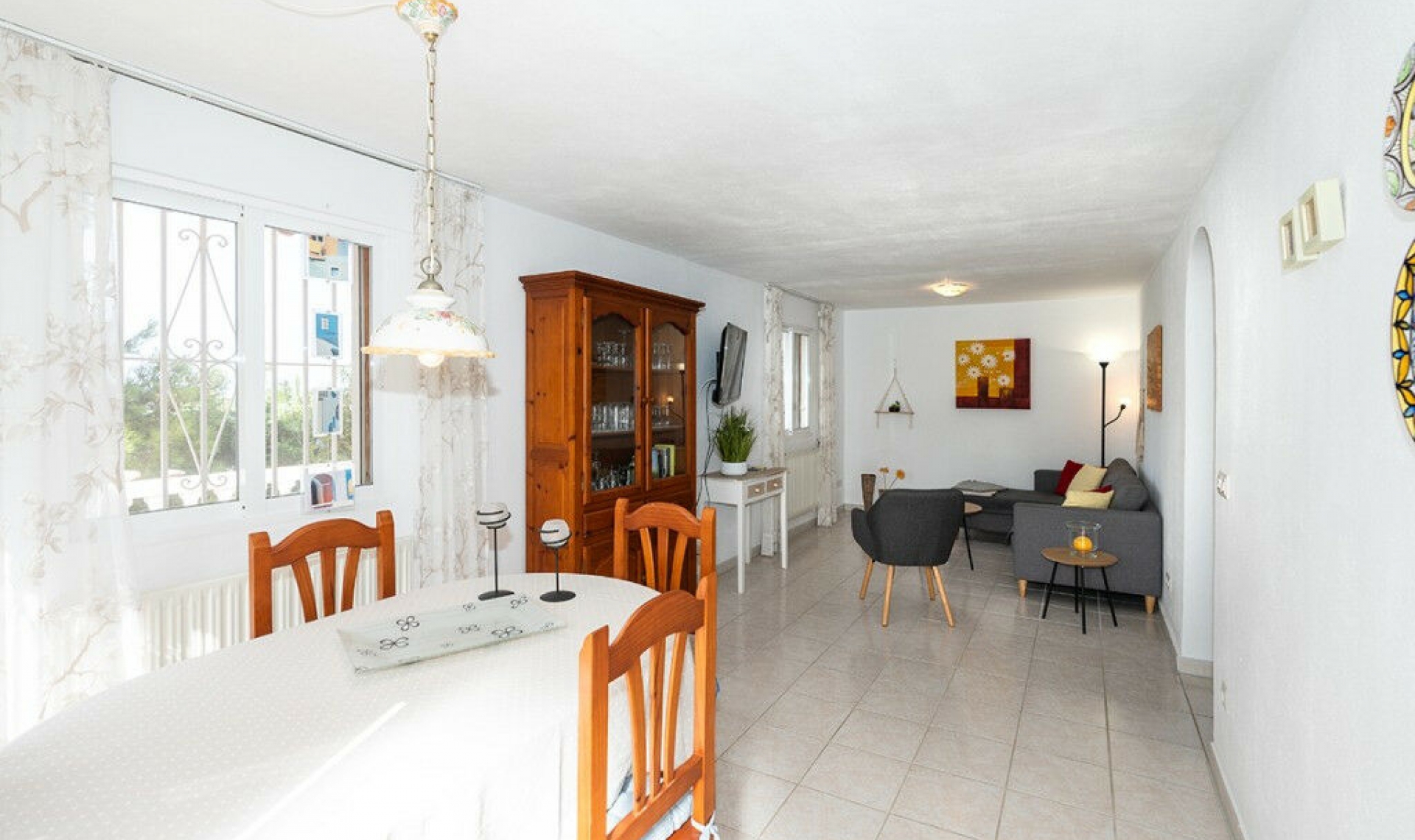 Resale - House -
El Faro