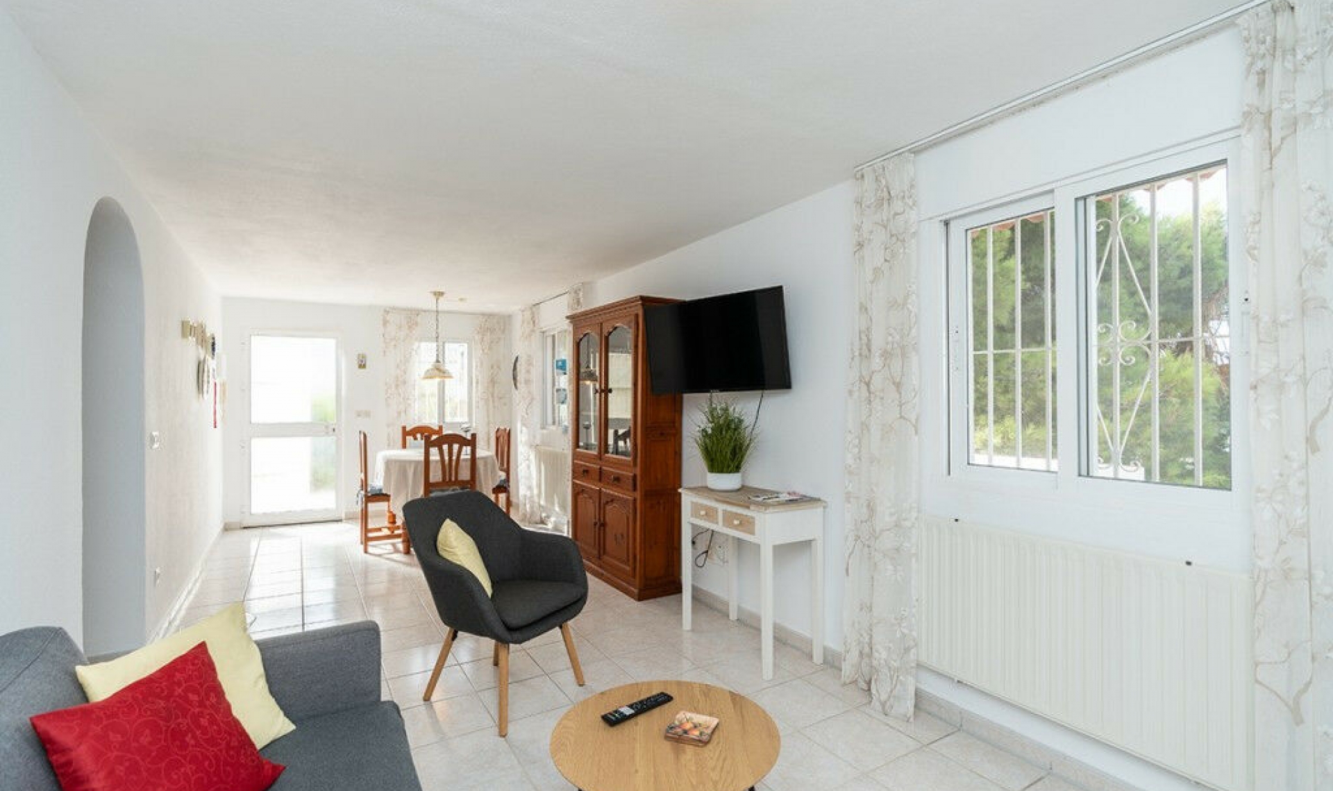 Resale - House -
El Faro