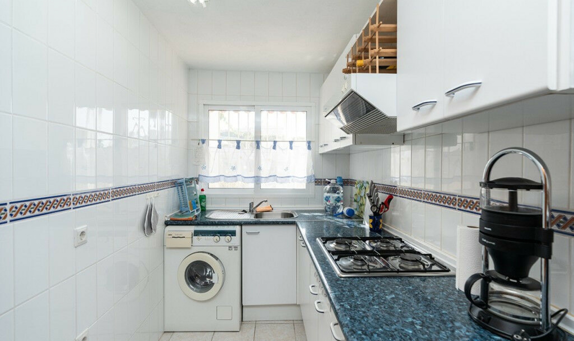 Resale - House -
El Faro