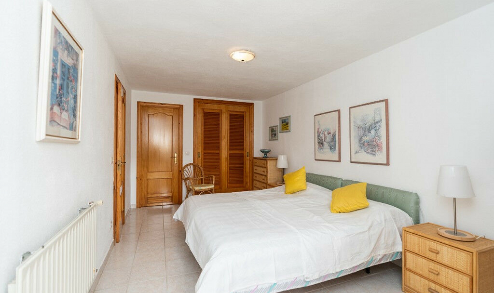 Resale - House -
El Faro