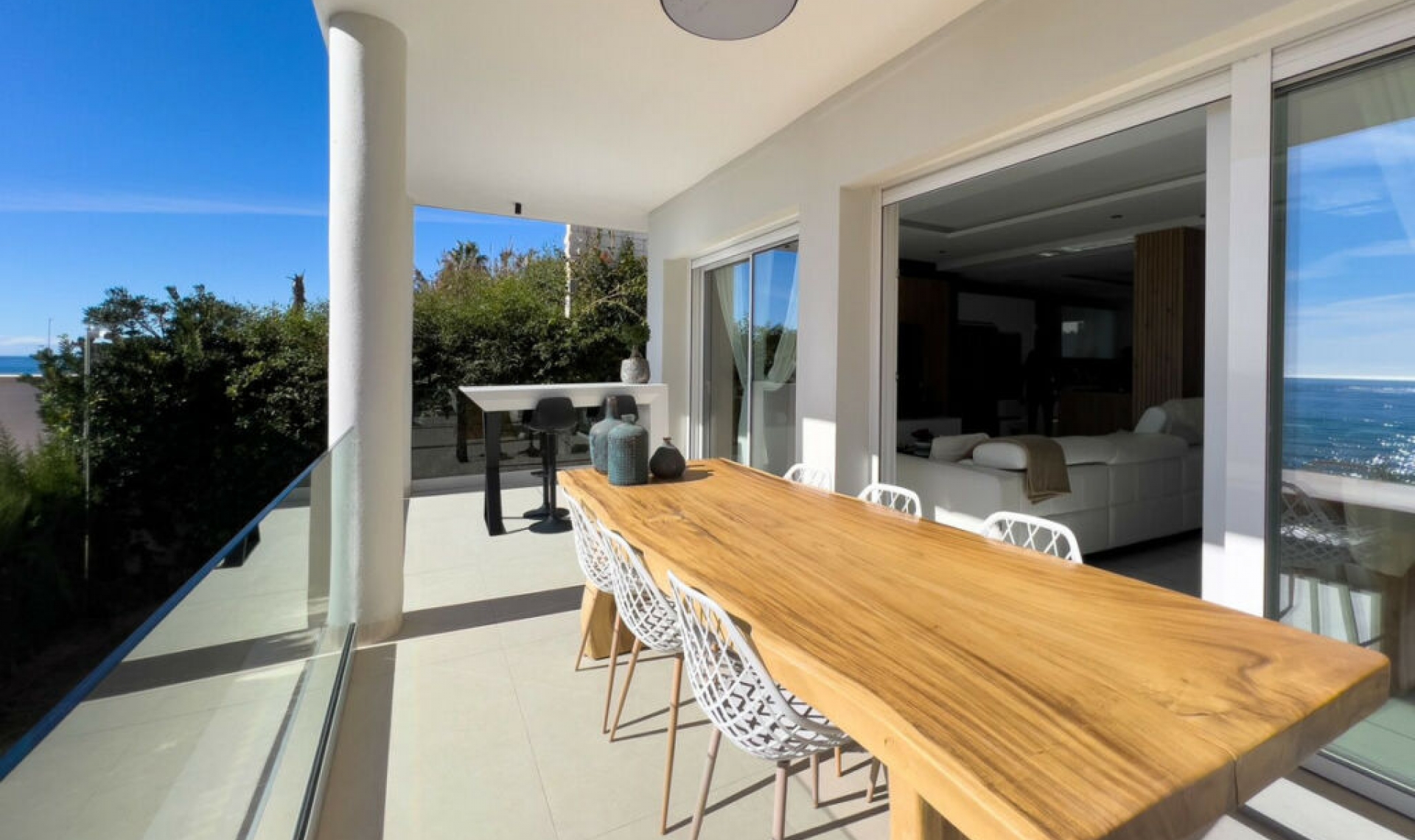 Resale - House -
El Faro