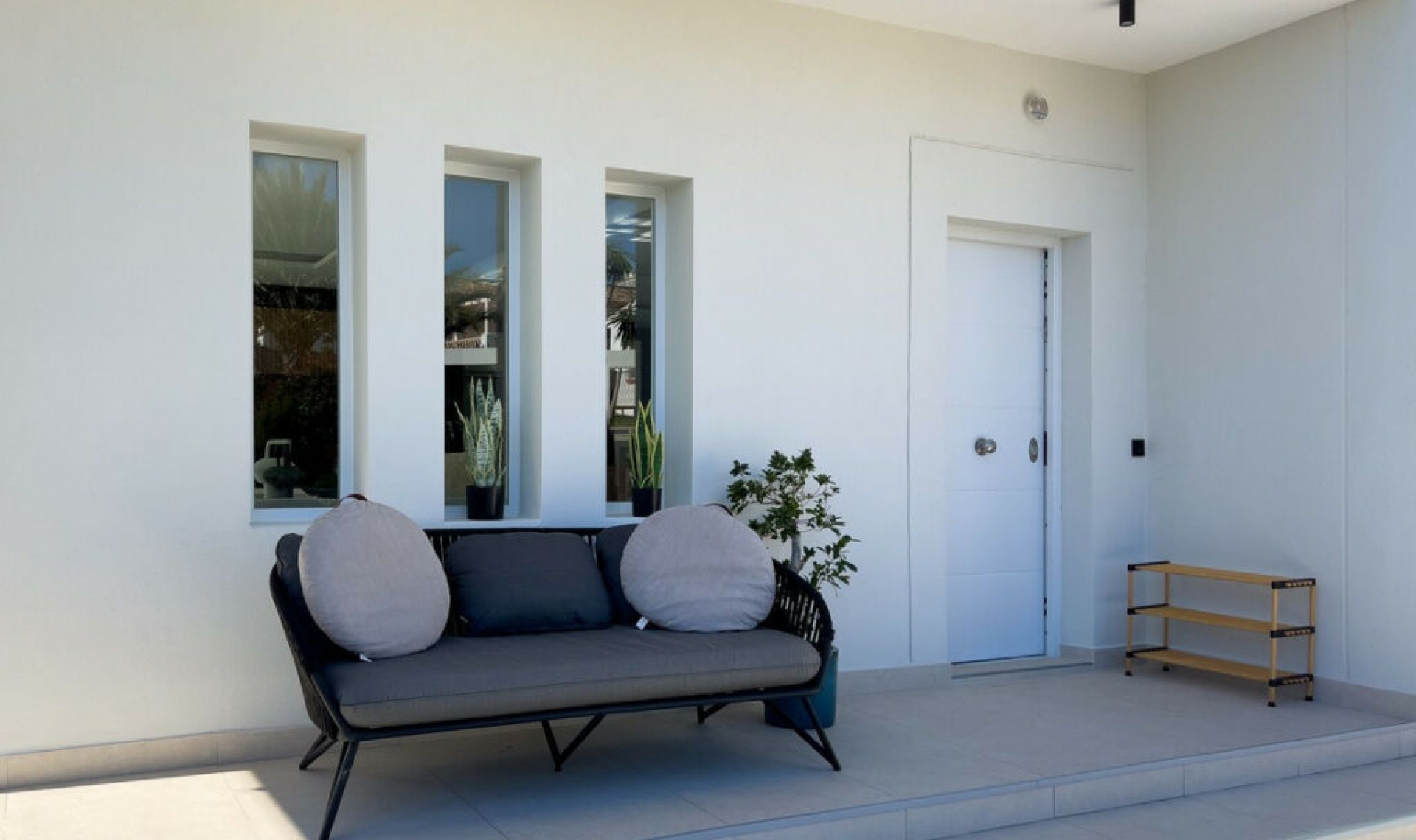 Resale - House -
El Faro