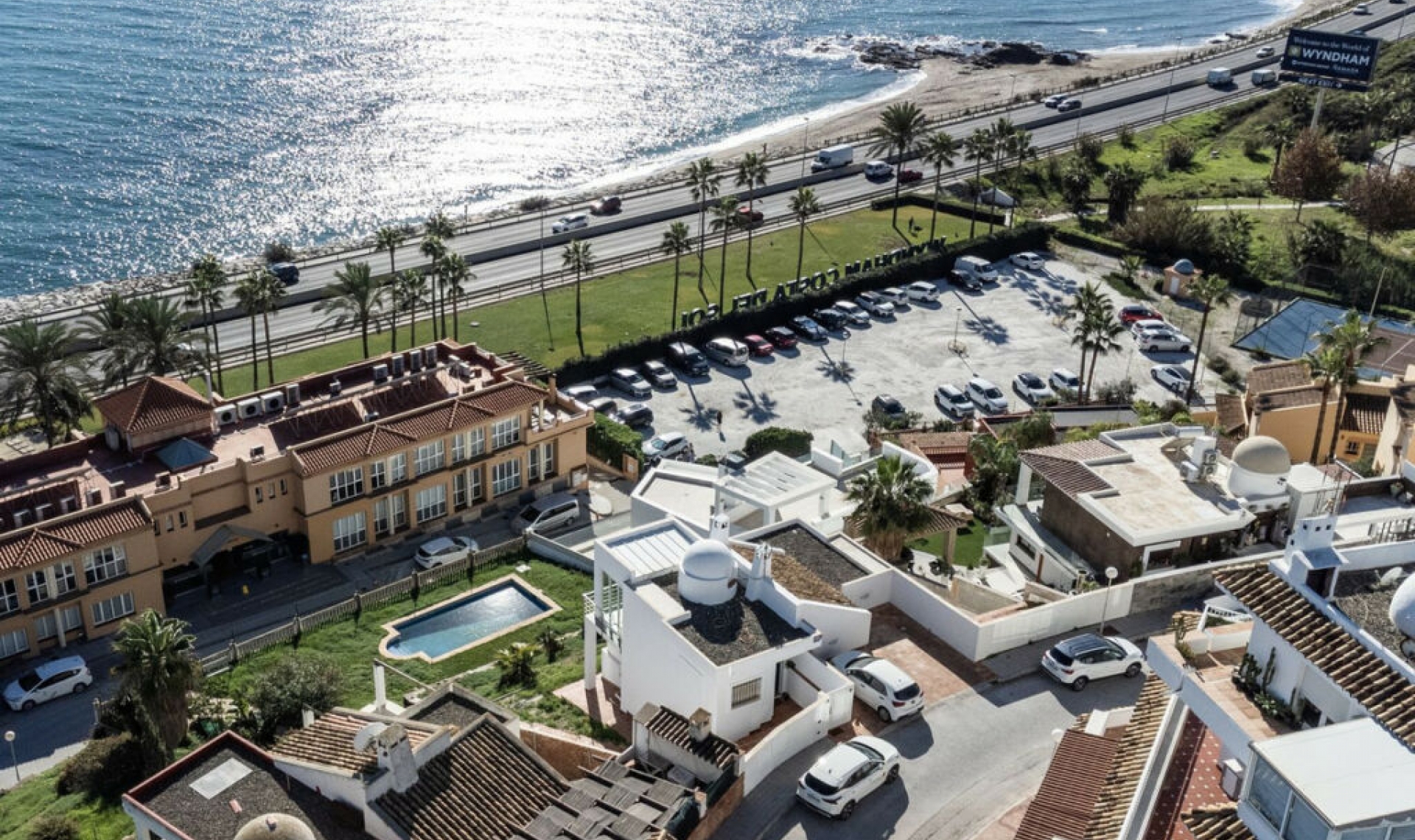 Resale - House -
El Faro