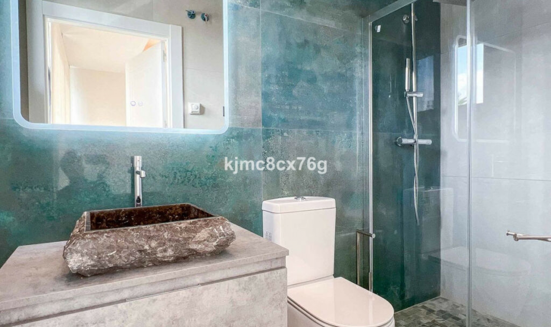 Resale - House -
El Faro