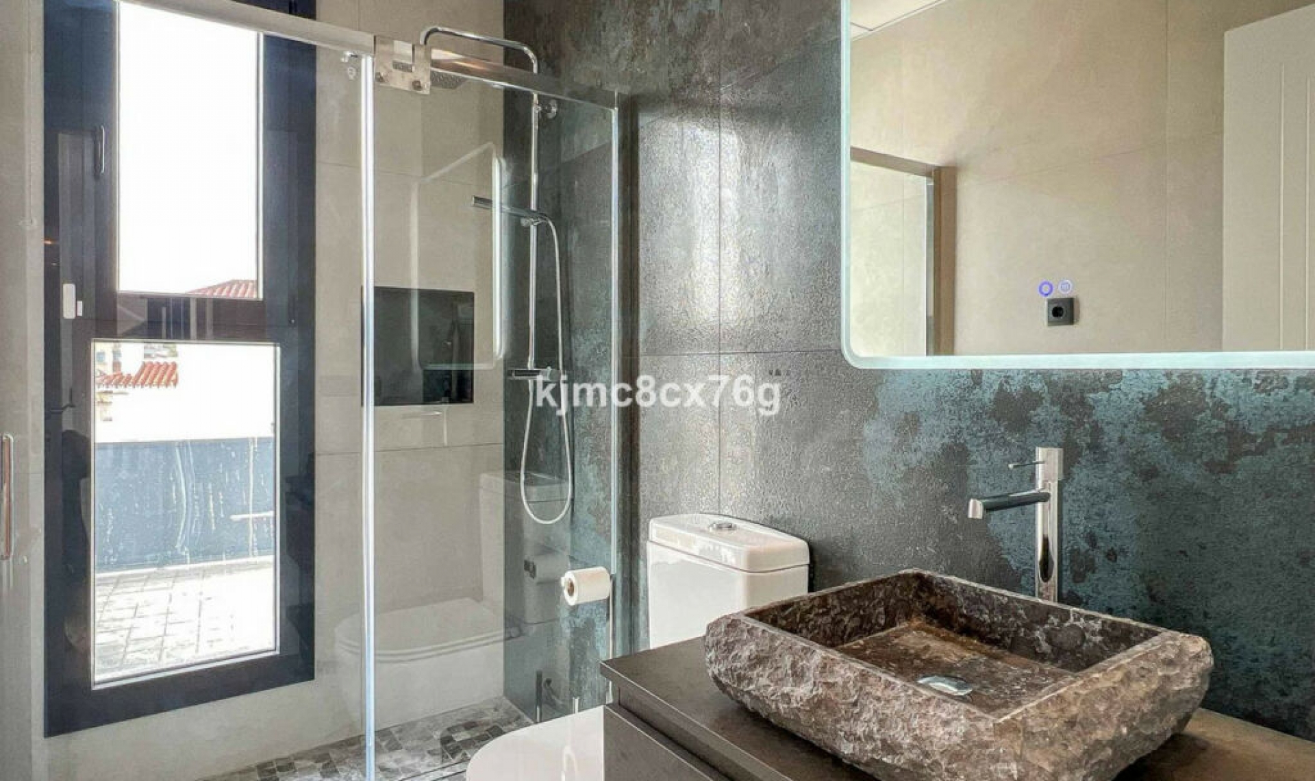 Resale - House -
El Faro