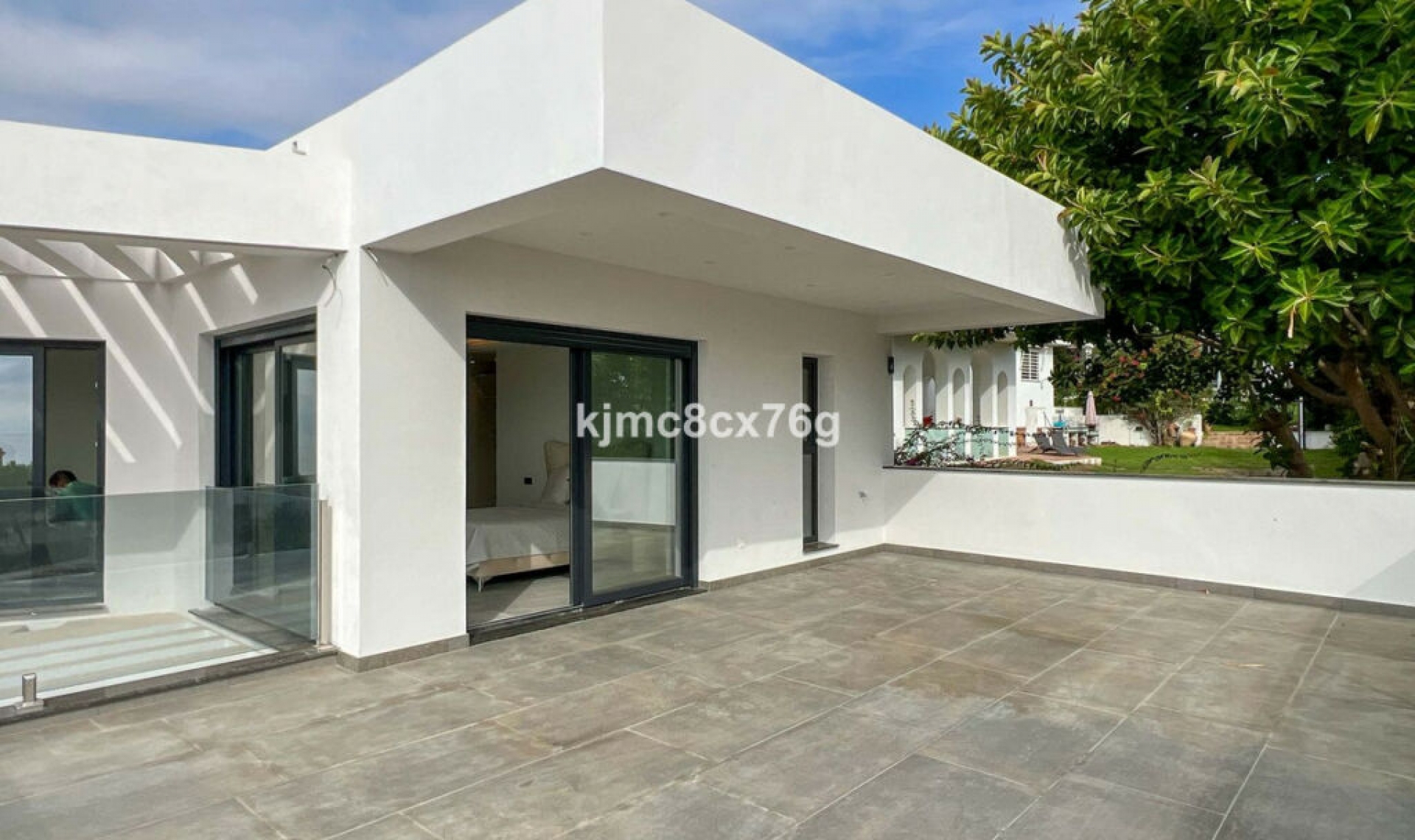 Resale - House -
El Faro