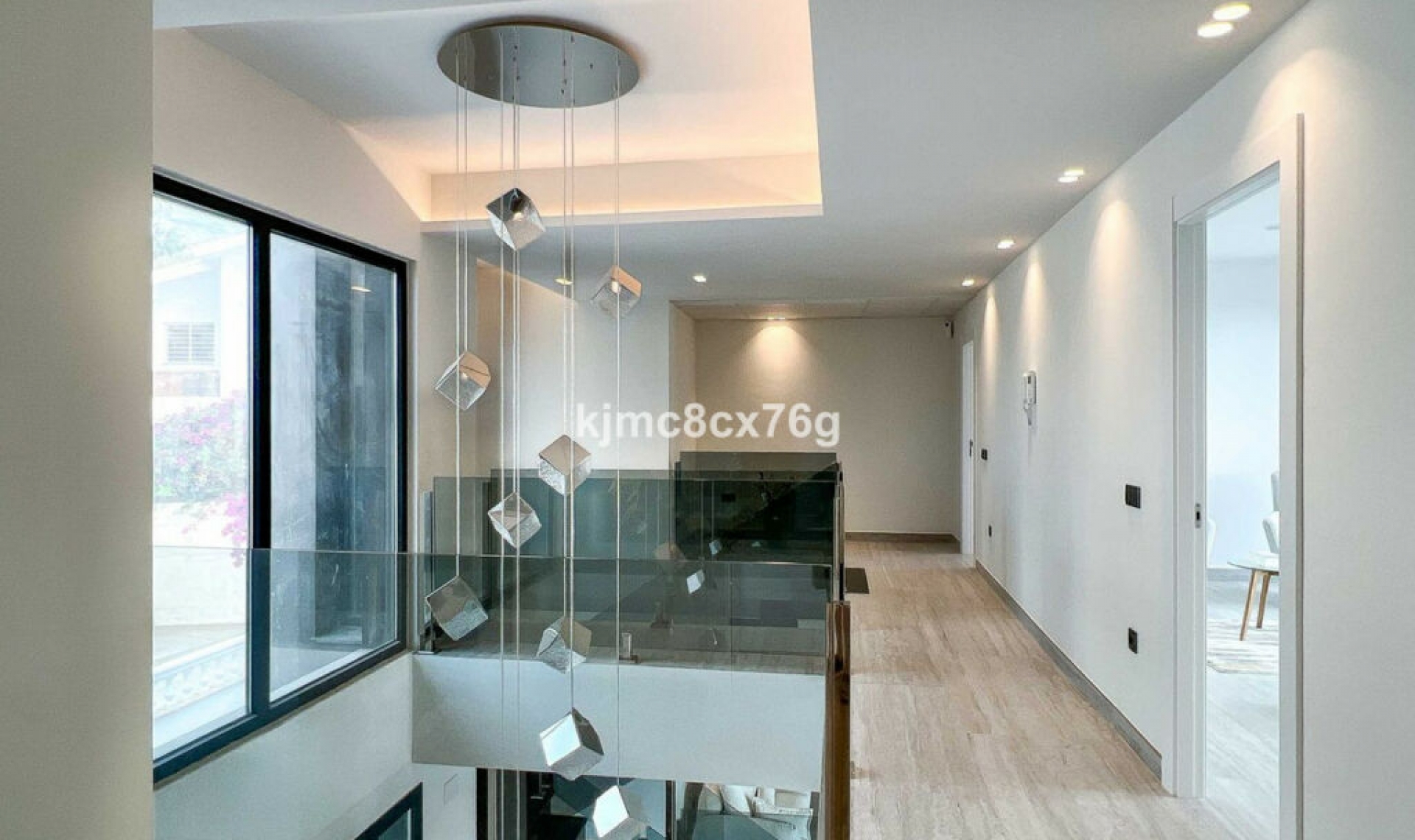 Resale - House -
El Faro