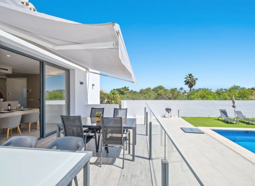 Resale - House -
El Faro