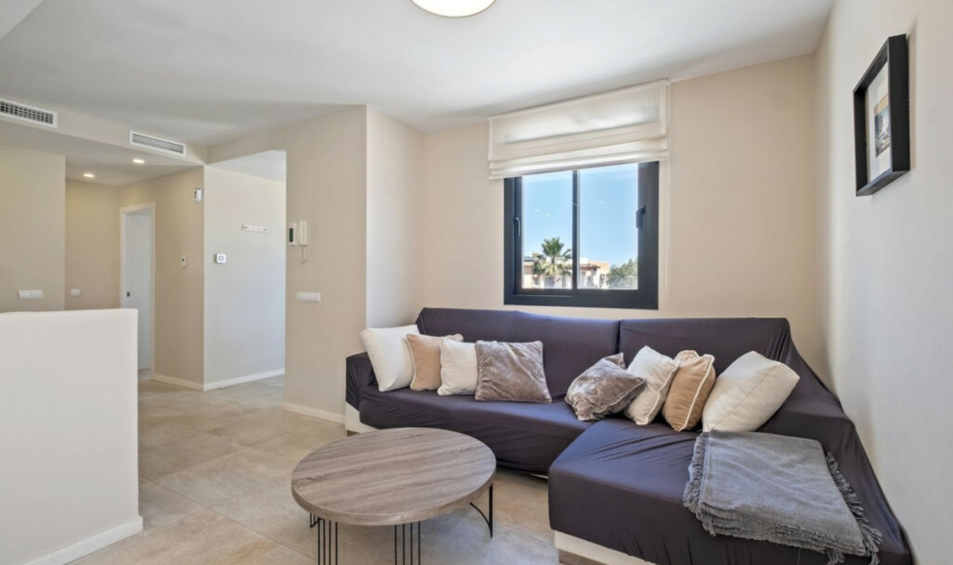 Resale - House -
El Faro