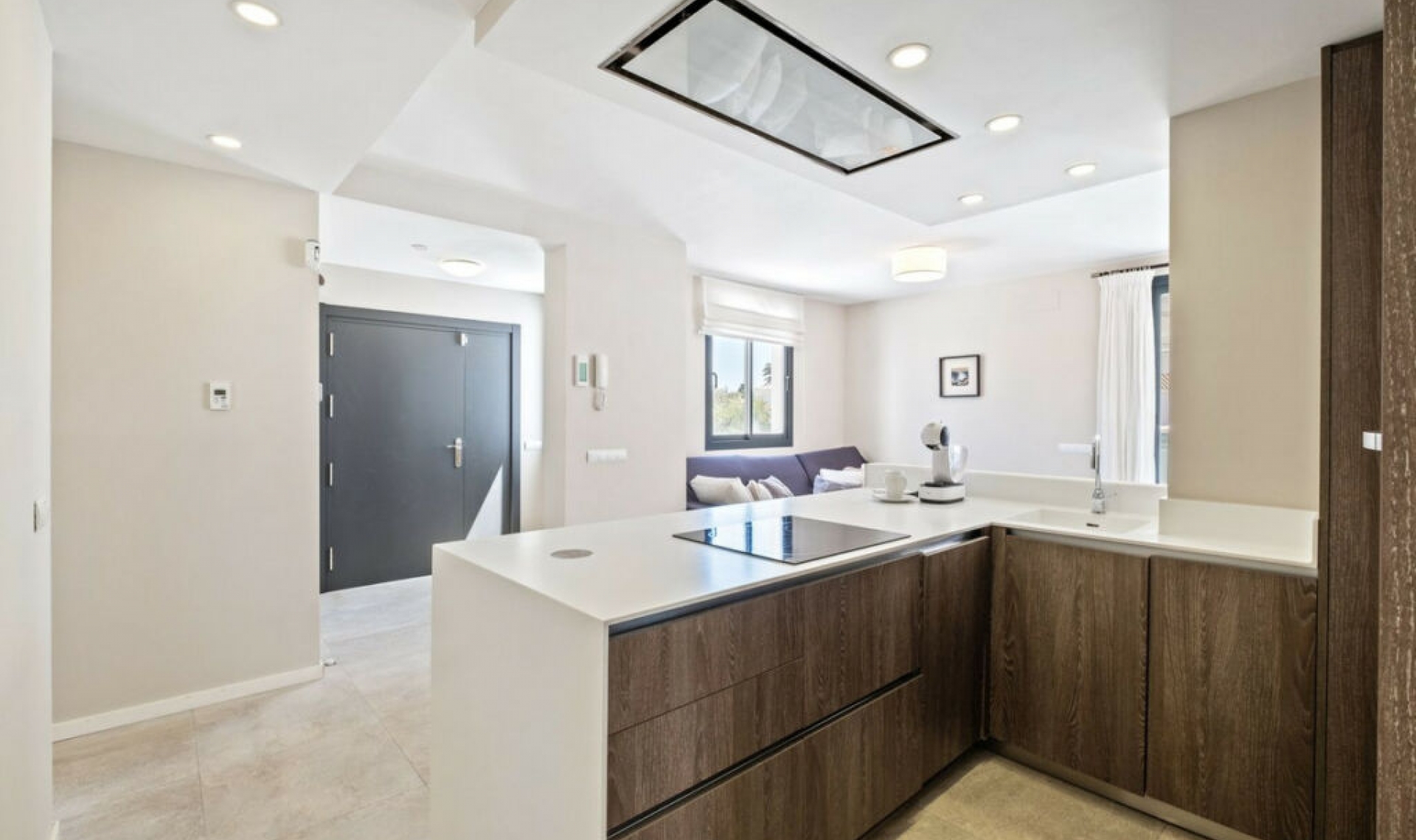 Resale - House -
El Faro