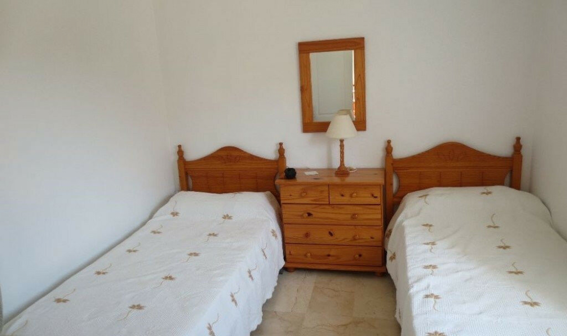 Resale - House -
El Galan