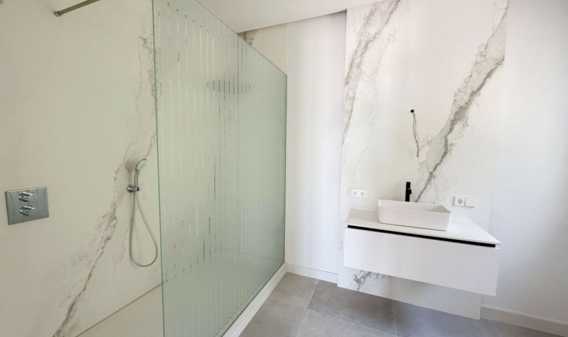 Resale - House -
El Madroñal