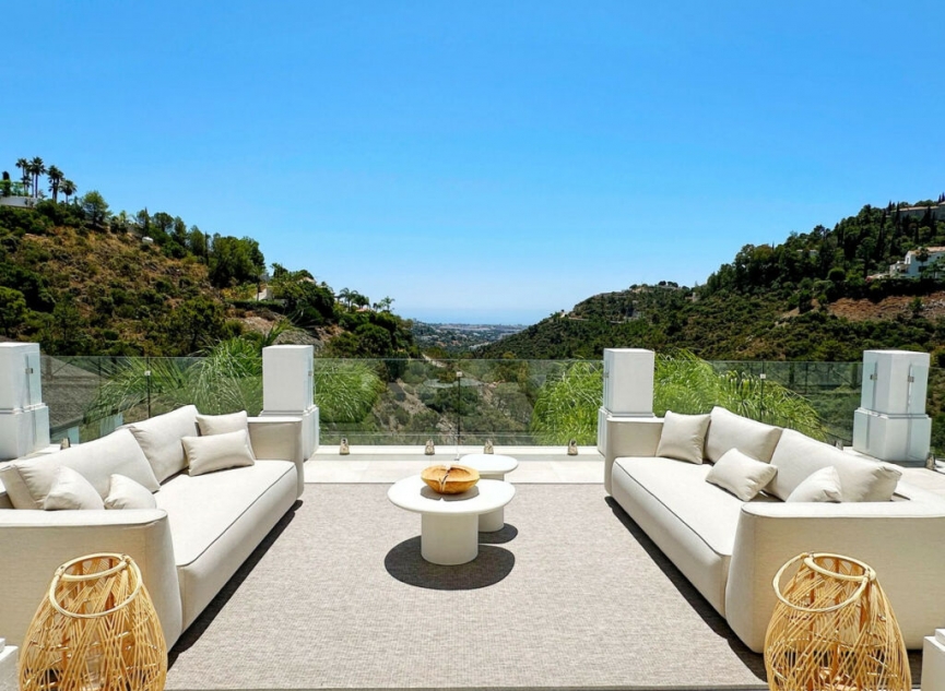 Resale - House -
El Madroñal