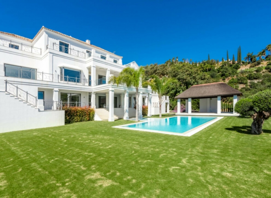 Resale - House -
El Madroñal