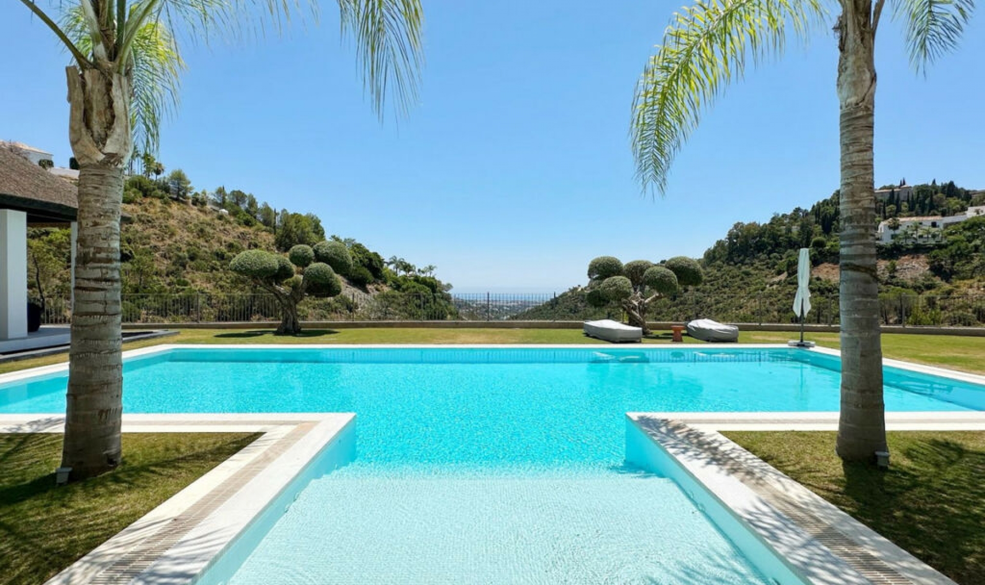 Resale - House -
El Madroñal