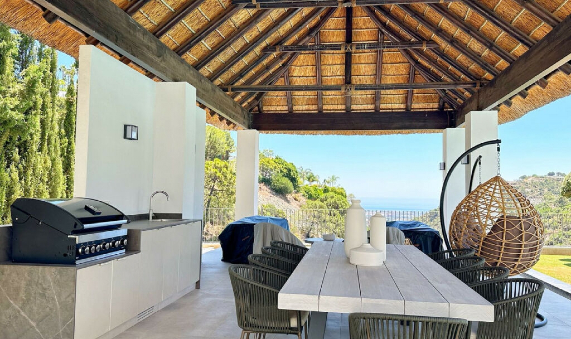 Resale - House -
El Madroñal