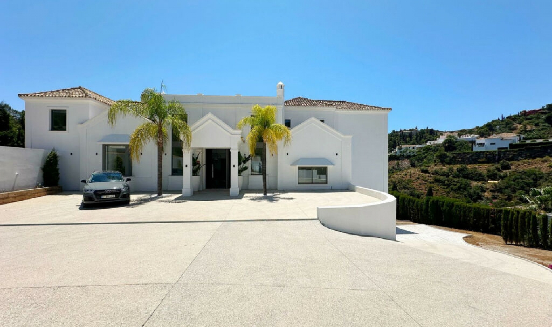 Resale - House -
El Madroñal