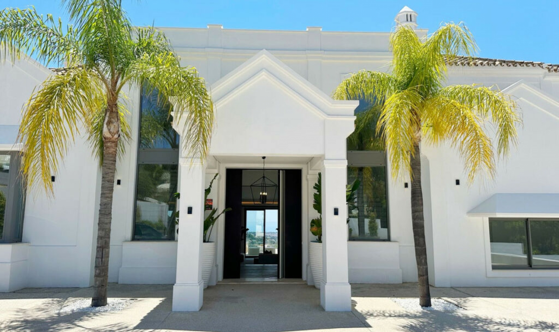 Resale - House -
El Madroñal