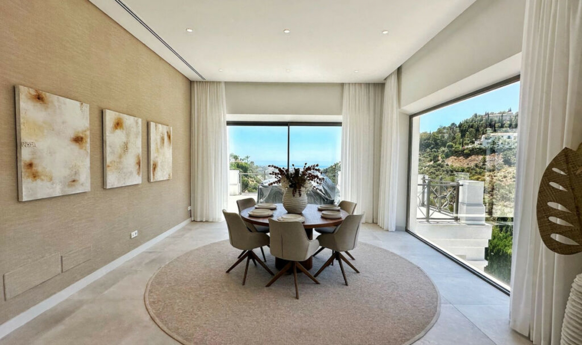 Resale - House -
El Madroñal