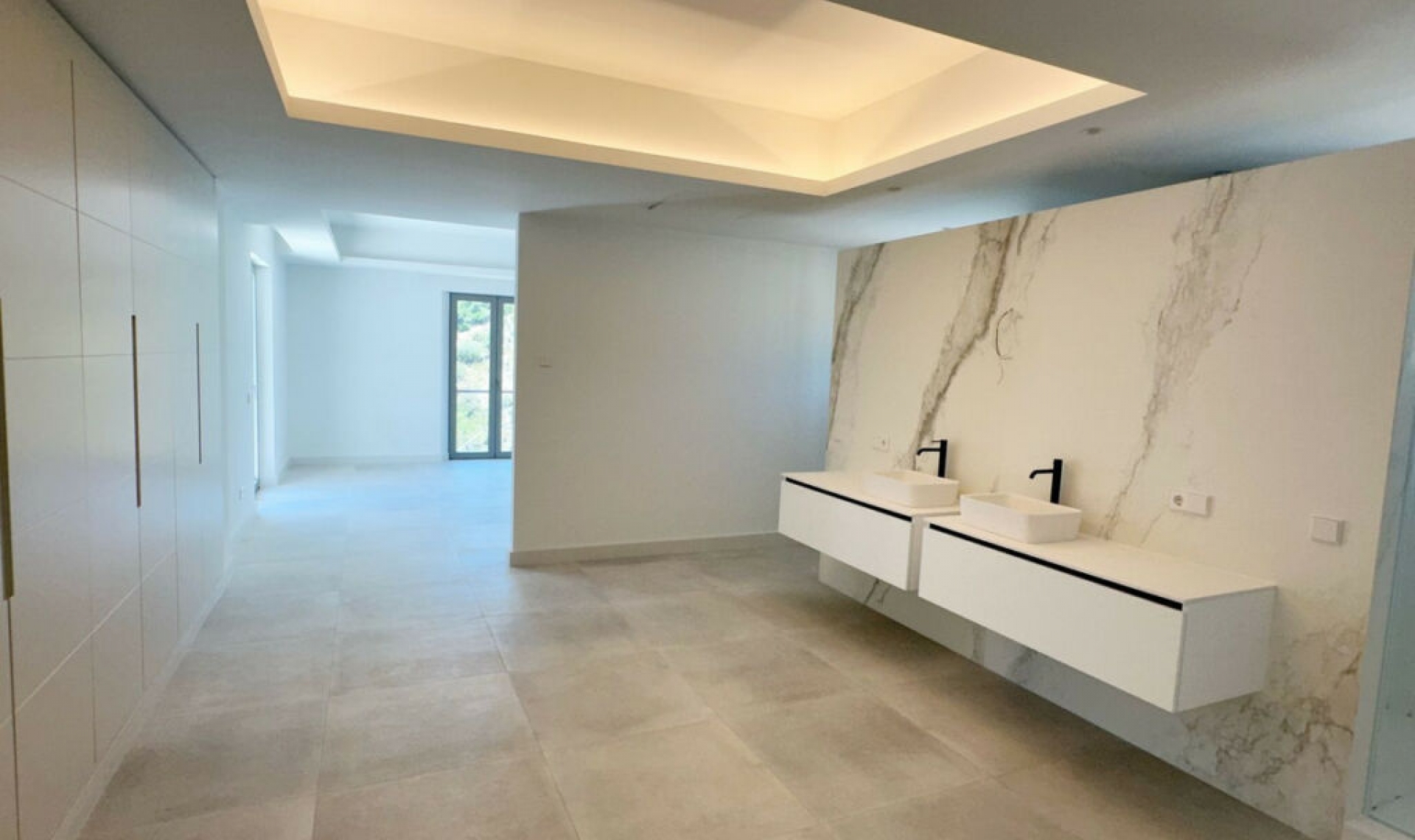 Resale - House -
El Madroñal