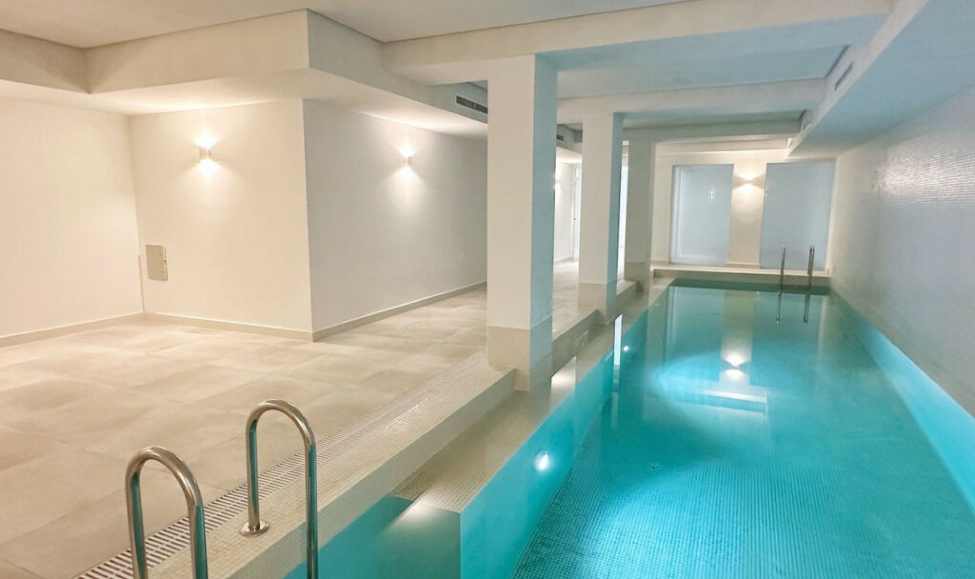 Resale - House -
El Madroñal