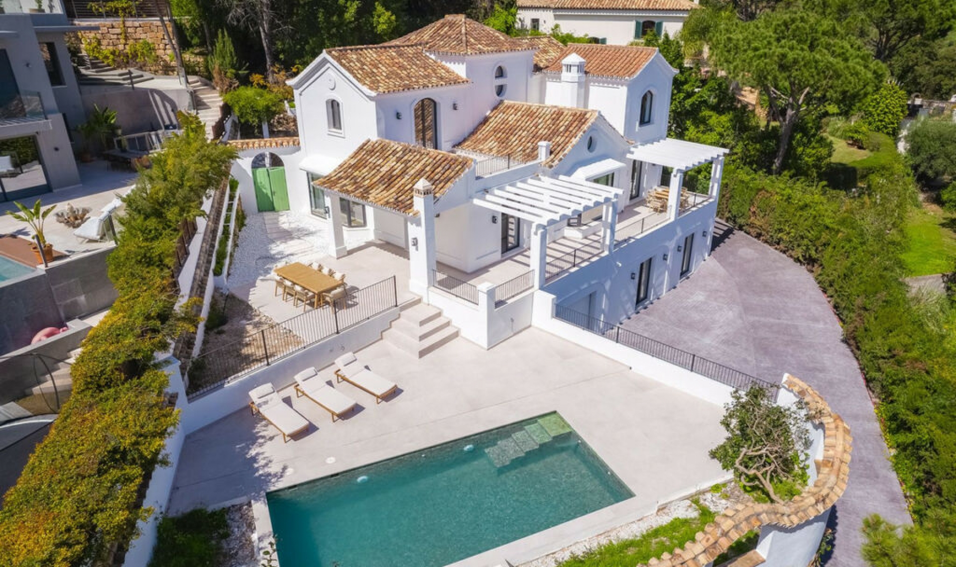 Resale - House -
El Madroñal