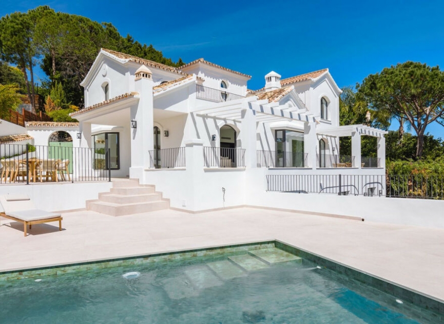 Resale - House -
El Madroñal