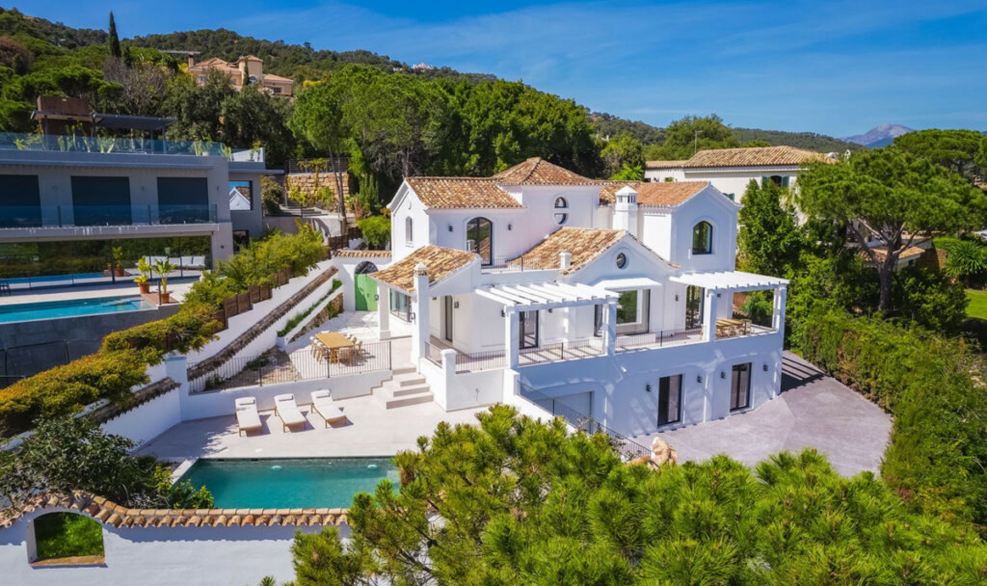 Resale - House -
El Madroñal