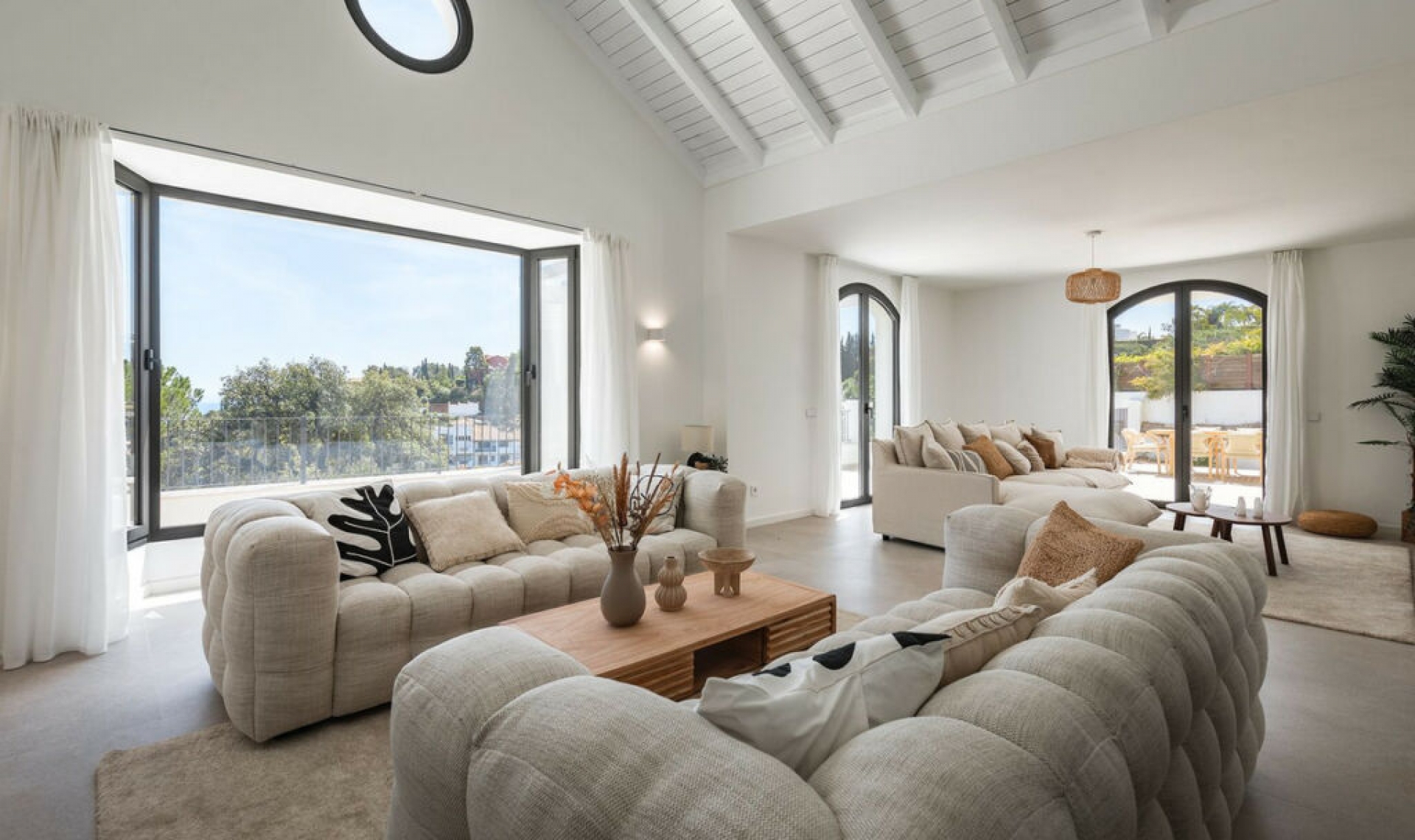 Resale - House -
El Madroñal