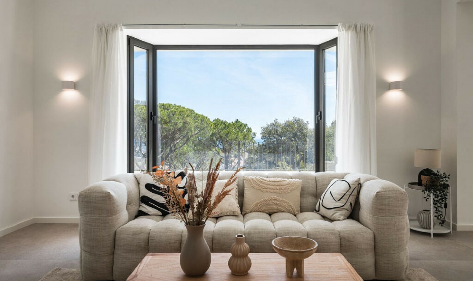 Resale - House -
El Madroñal