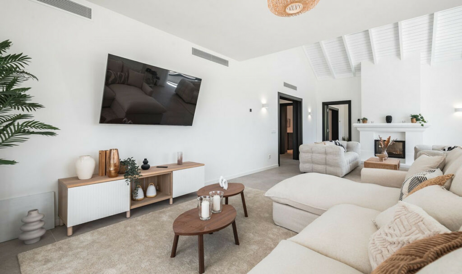 Resale - House -
El Madroñal