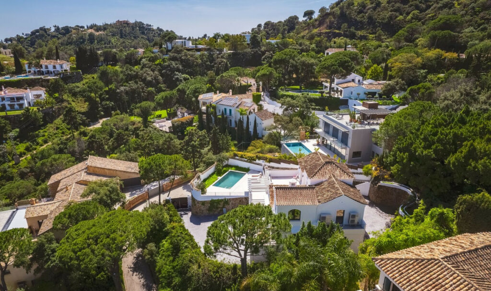 Resale - House -
El Madroñal