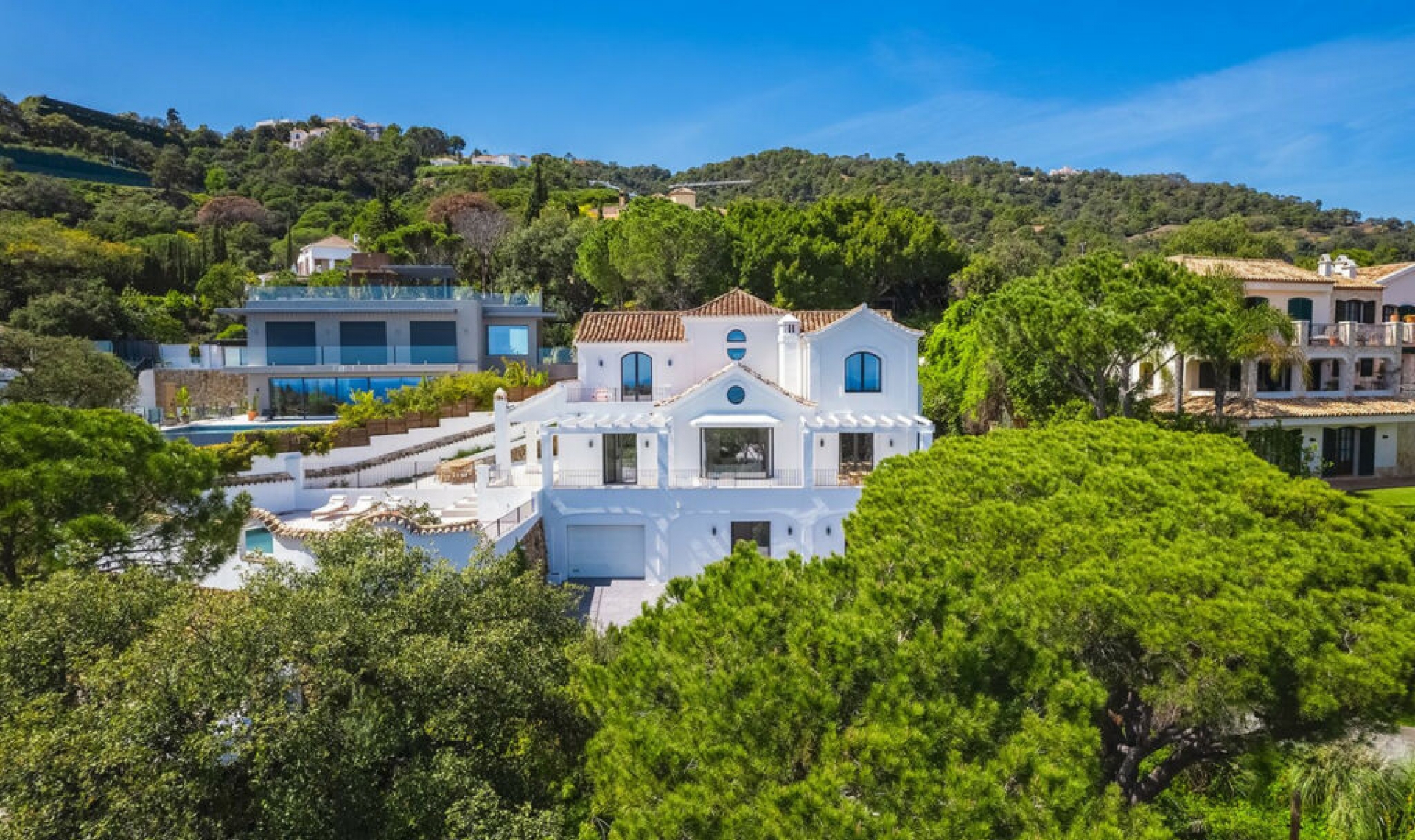 Resale - House -
El Madroñal