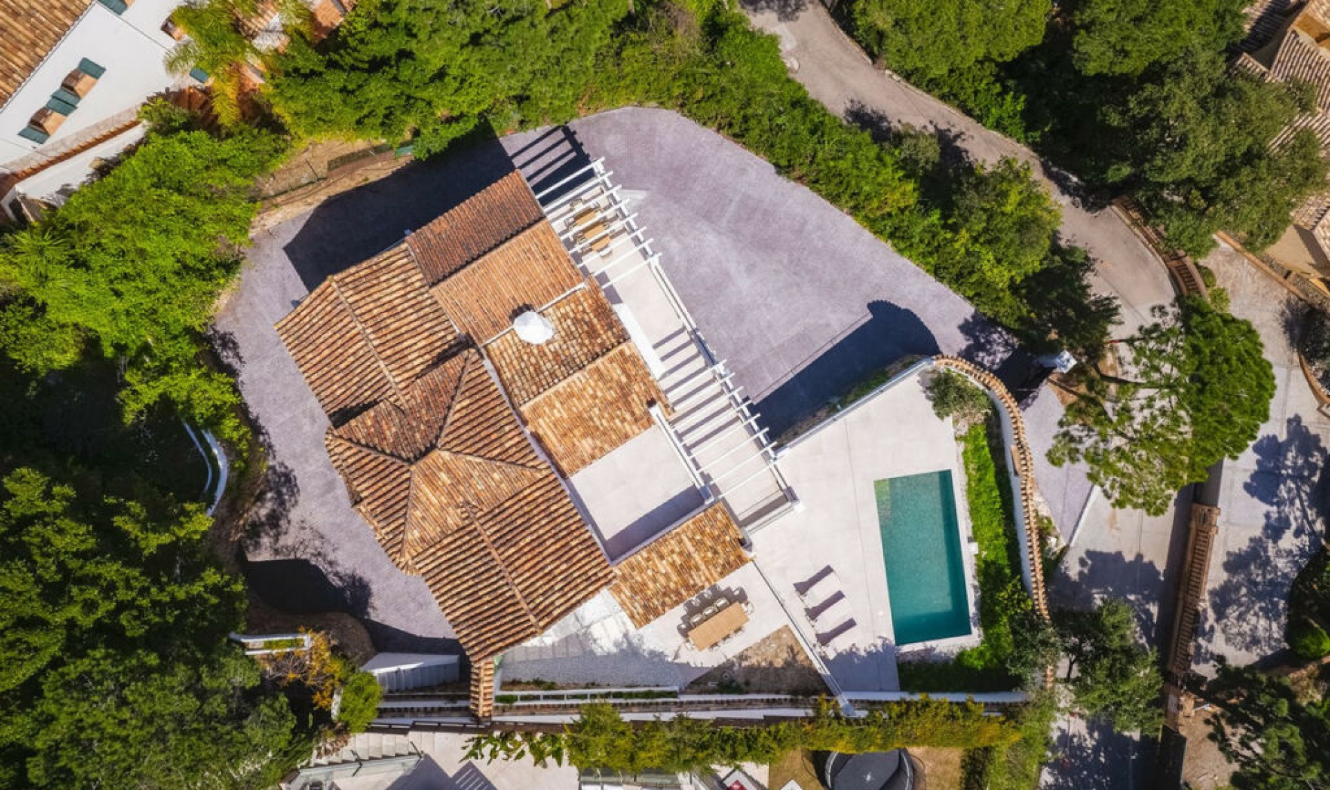 Resale - House -
El Madroñal