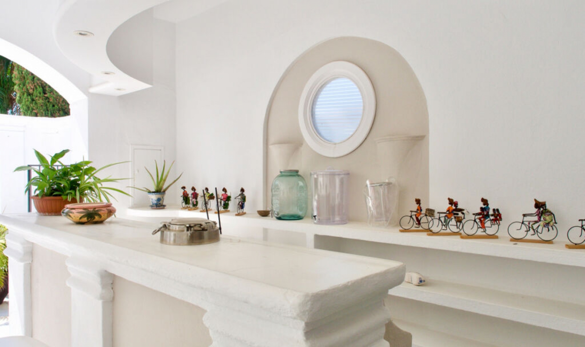 Resale - House -
El Paraiso