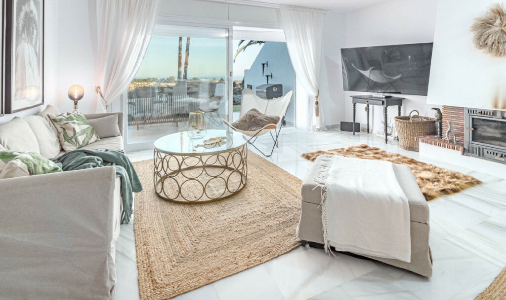 Resale - House -
El Paraiso