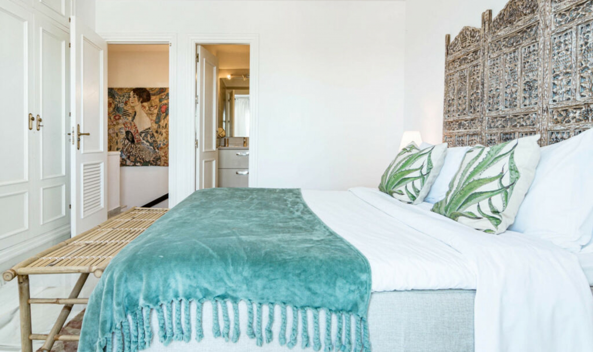 Resale - House -
El Paraiso