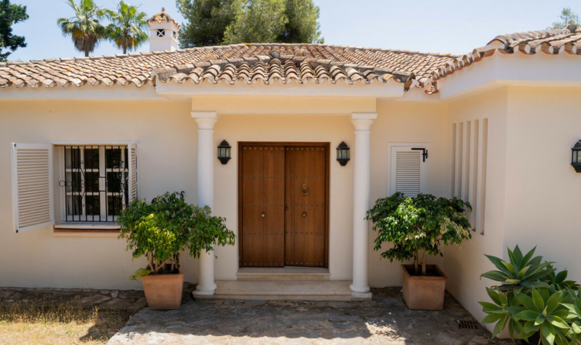 Resale - House -
El Paraiso