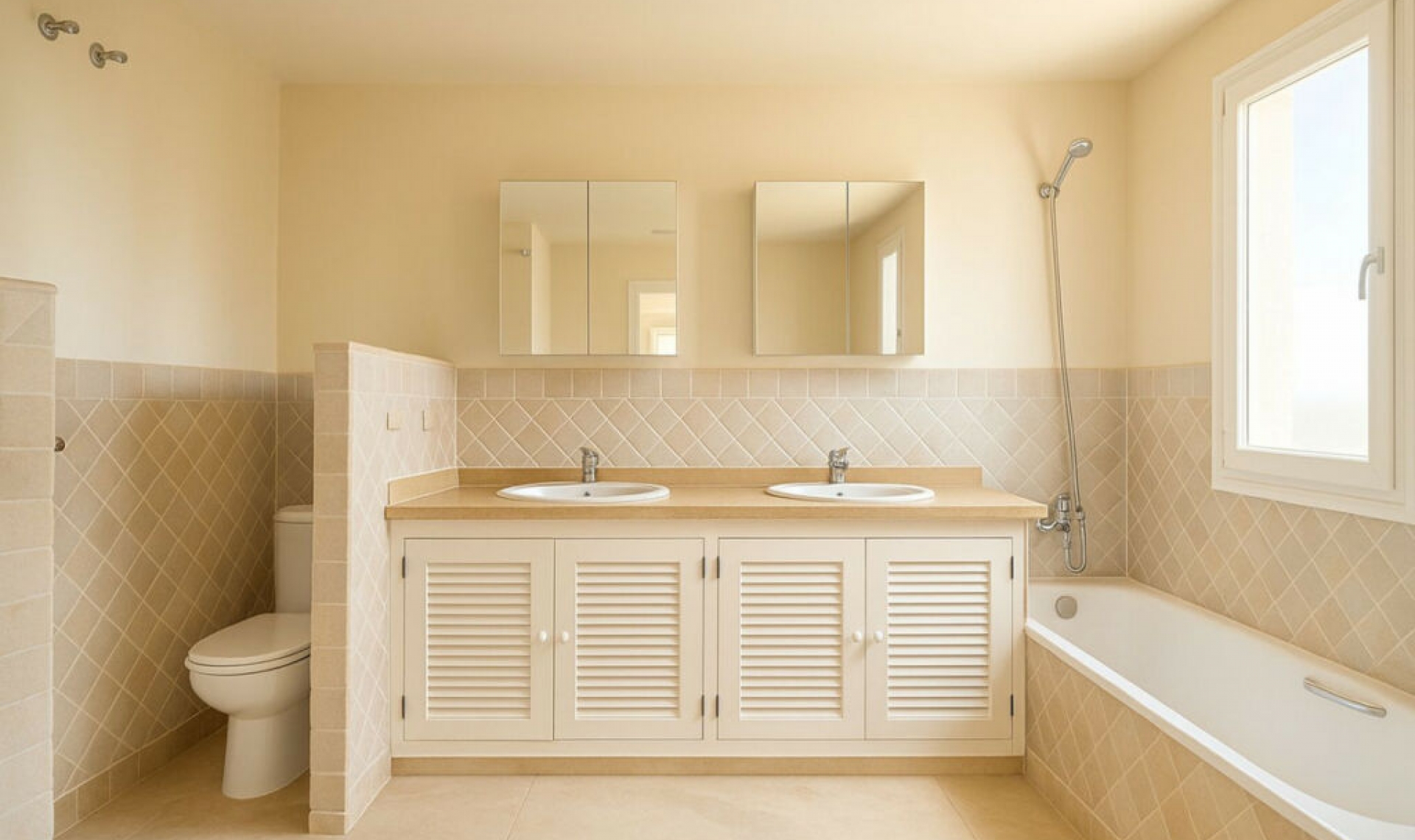 Resale - House -
El Paraiso