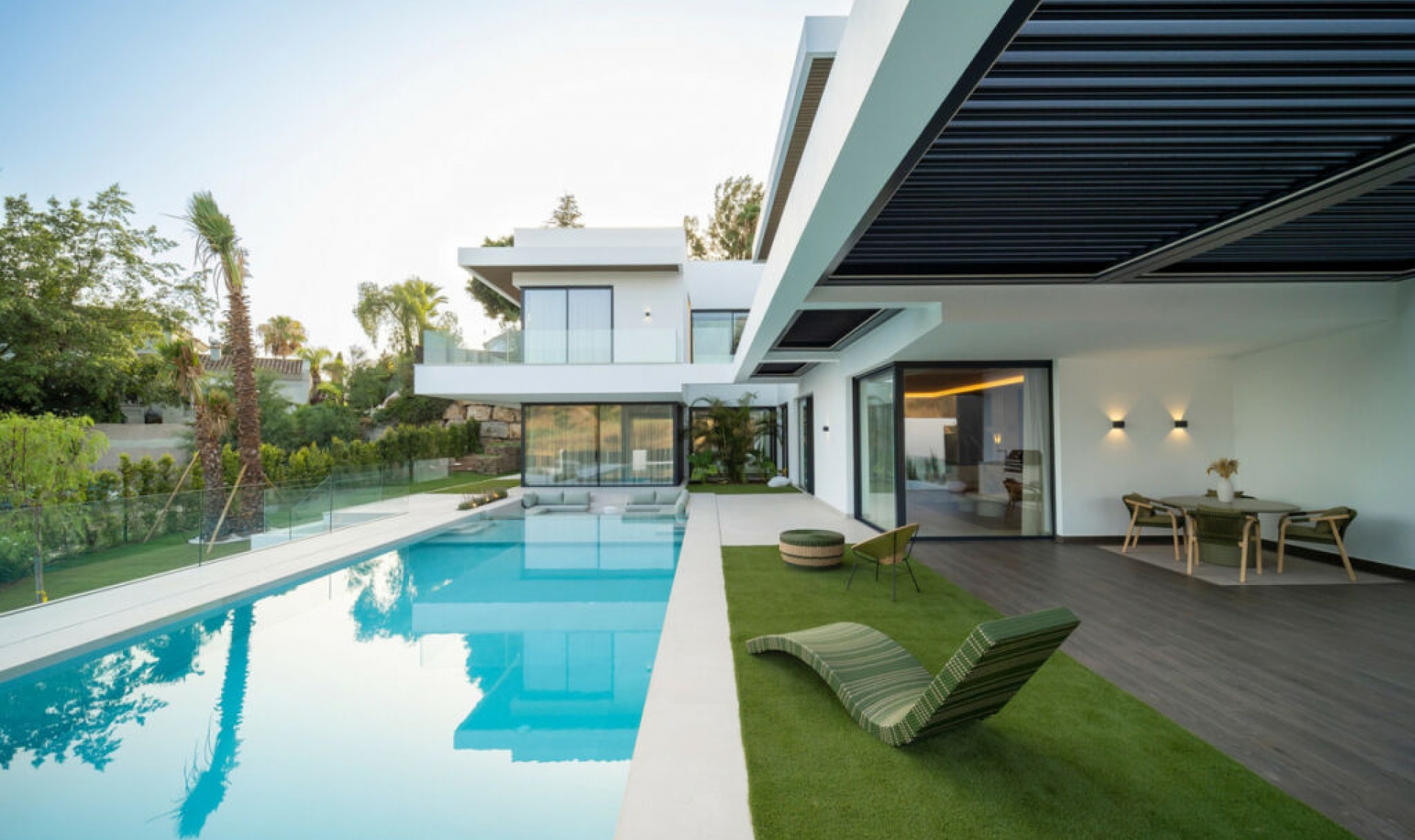 Resale - House -
El Paraiso