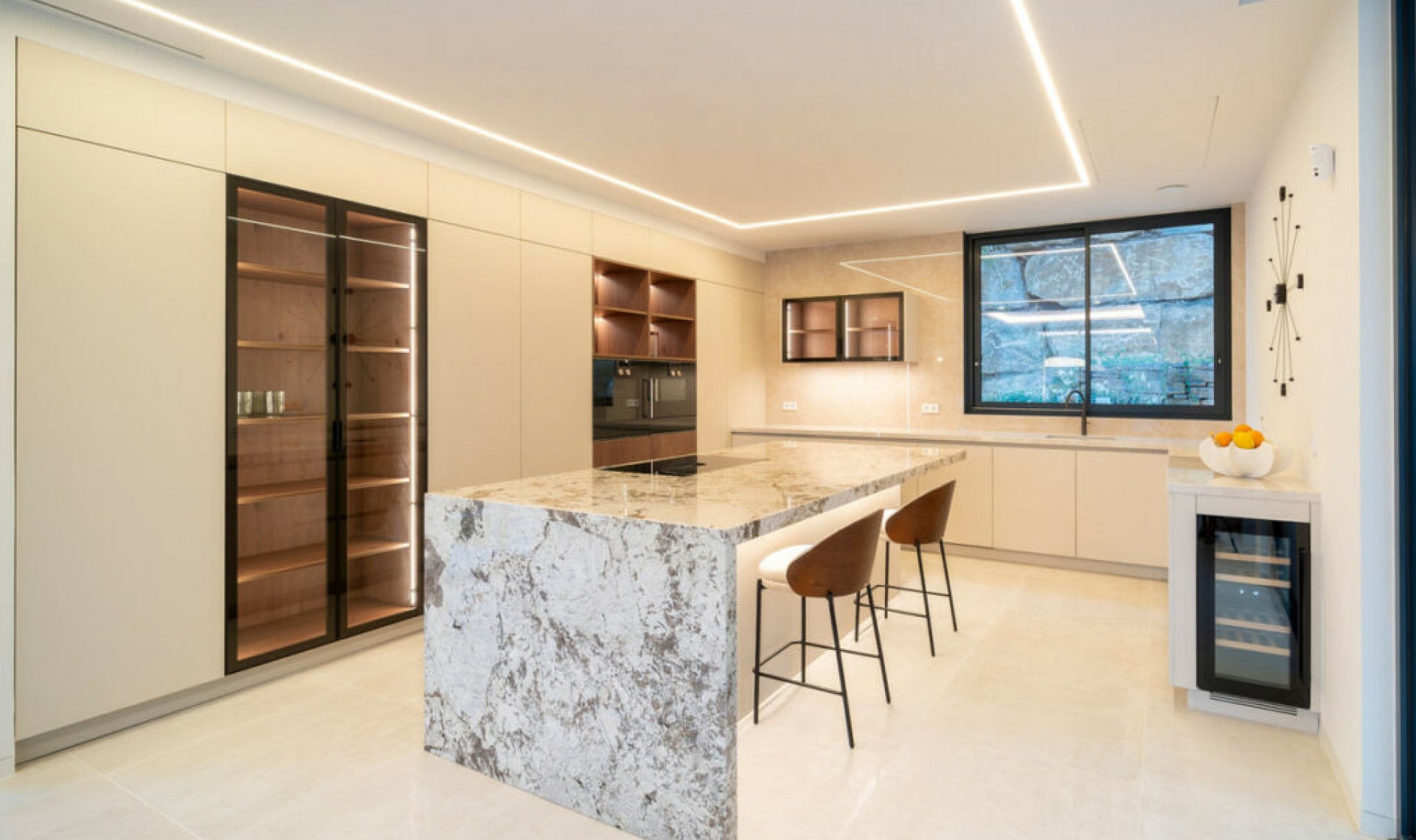 Resale - House -
El Paraiso