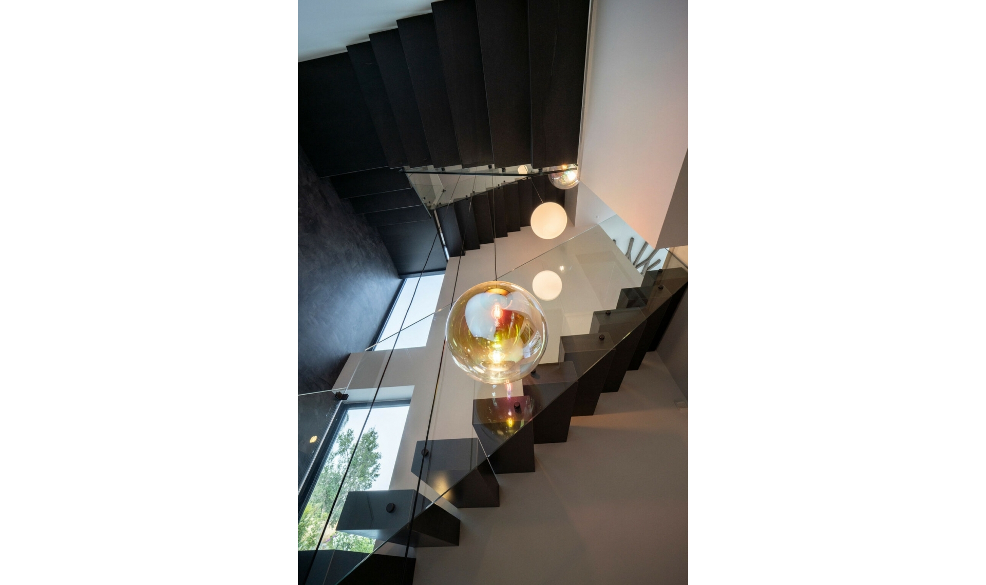 Resale - House -
El Paraiso