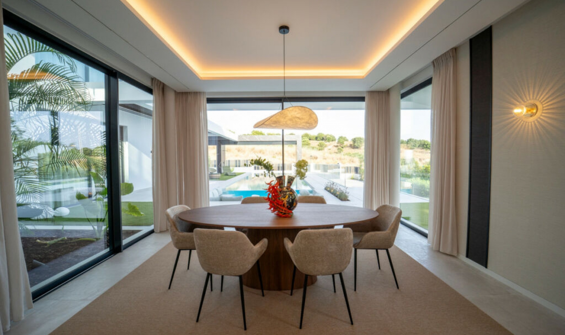 Resale - House -
El Paraiso