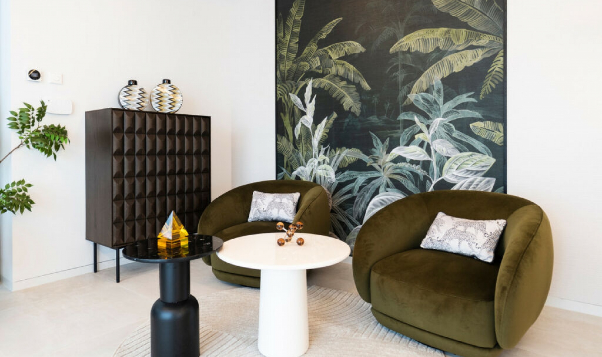 Resale - House -
El Paraiso