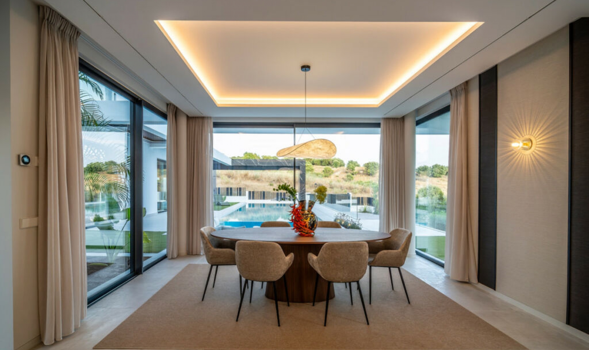 Resale - House -
El Paraiso