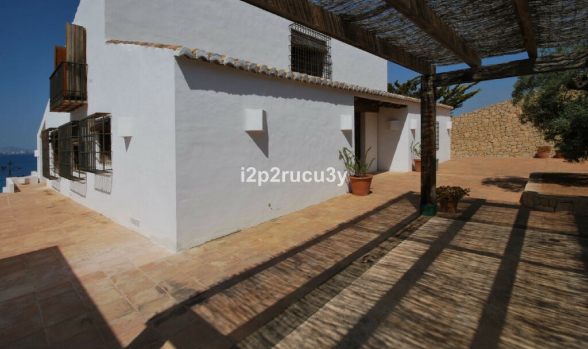 Resale - House -
El Portet